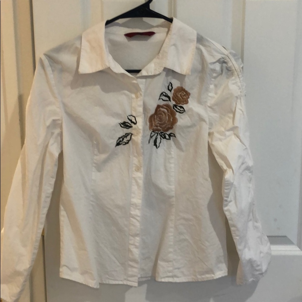 Hand embroidered shirt white crunched sleeves